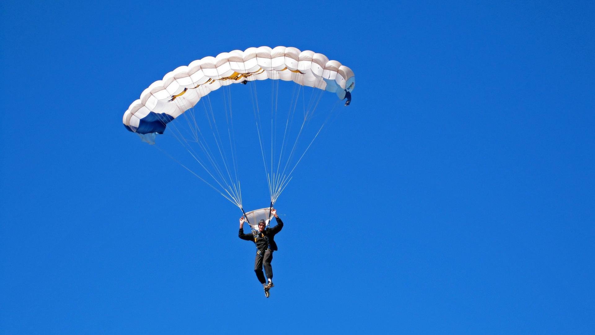 基层足球赛事组织体系待完善，足球赛事体系构建